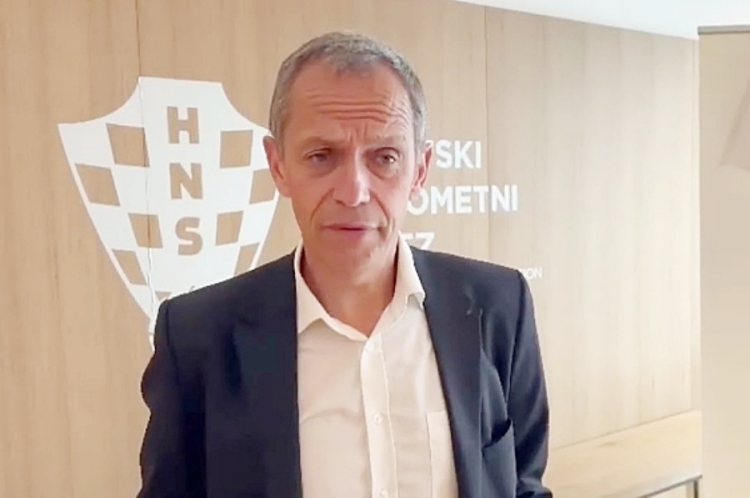 Čekamo stručno objašnjenje Bertranda Layeca zbog čega udaranje nogom u glavu nije prekršaj