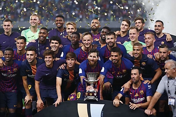 Barcelona osvojila Supercup, Messi postao najtrofejniji igrač svih vremena