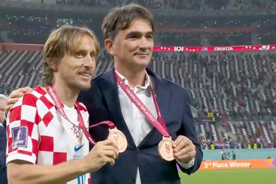 Luka Modrić  nastavlja igrati