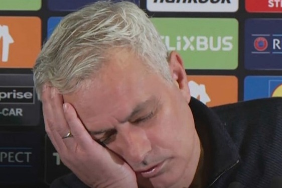 Jose Mourinho  gaji poseban odnos prema novinarima, pogledajte reakciju