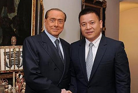 Silvio Berlusconi i  Li Yonghong
