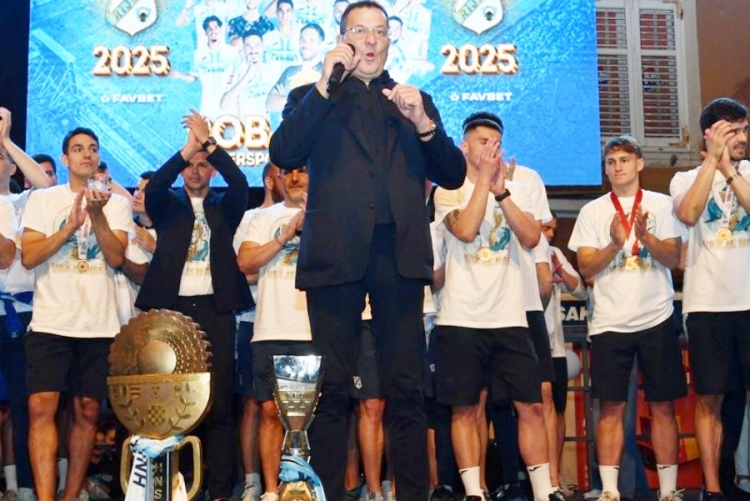 Nakon pola godine više nema dvojbe da Victor Sanchez sustavno zatire sve što podsjeća na trofejnu momčad Rijeke