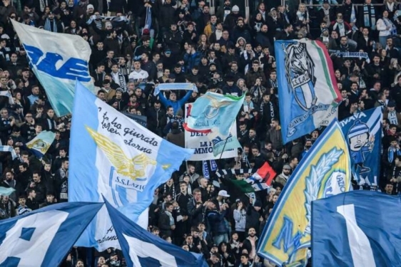 Navijači šalju svoje fotke, Lazio fotke postavlja na njihova sjedišta