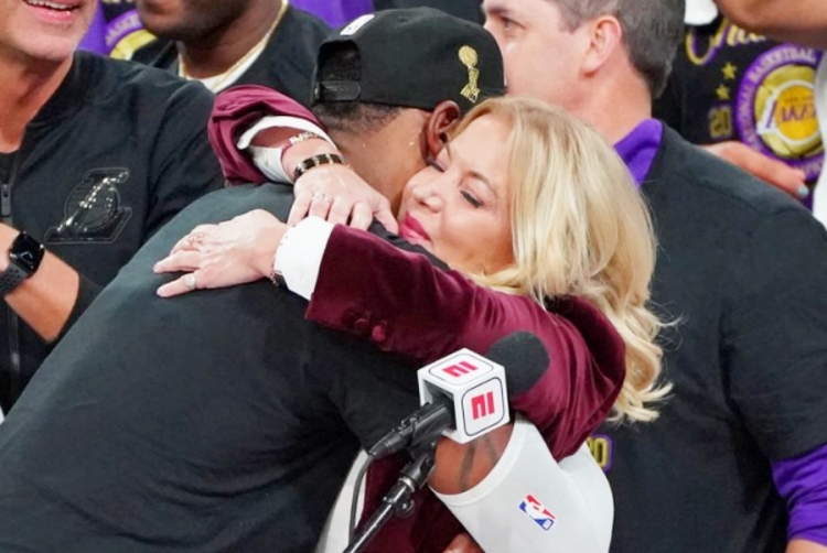 LeBron James i  Jeanie Buss, nekada je bilo ovako...