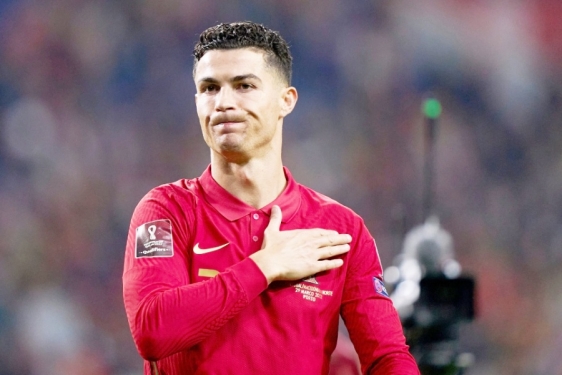 Klub iz Saudijske Arabije poslao senzacionalnu ponudu, Cristiano Ronaldo opet postaje najbolje plaćeni igrač na svijetu