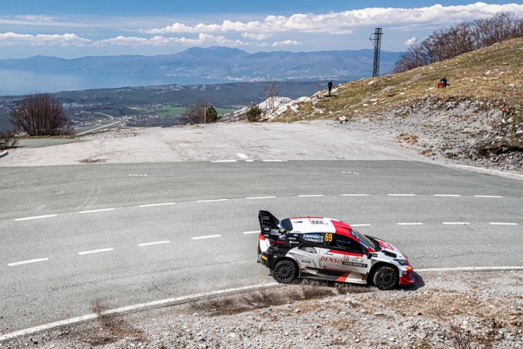 WRC Croatia rally, Elfyn Evans brani stečenu prednost