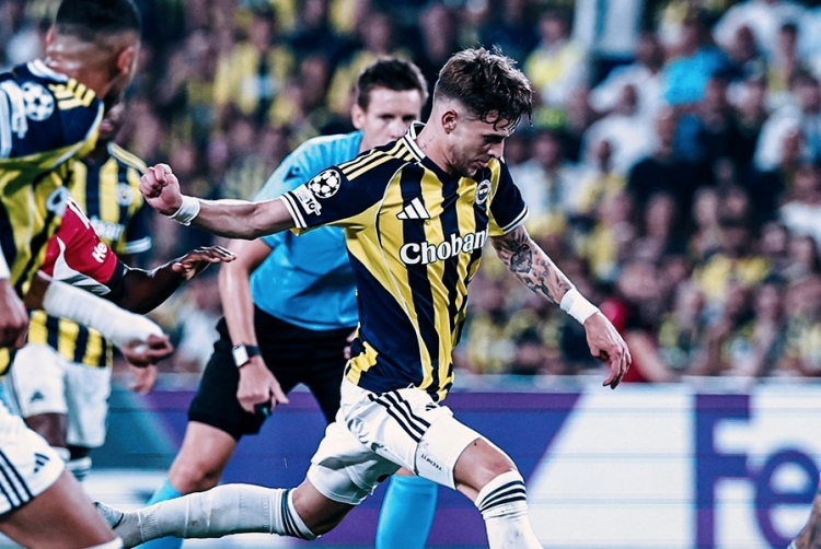 Liga prvaka: Benfica remizirala s igračem manje, Franjo Ivanović igrao protiv Fenerbahcea