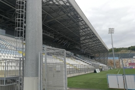 HNK RIJEKA Preporučuje se da osobe sjede na međusobnoj udaljenosti od 1,5 metara
