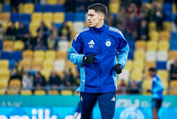 Niko Janković debitirao  za Slovan Bratislavu u derbiju kola