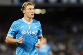 Direktor Napolija  tvrdi da se Rasmus Hojlund ne želi vratiti u Manchester United