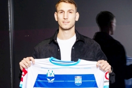 Tonino Teklić potpisao za Osijek, prvo pojačanje stiglo na posudbu iz Widzewa