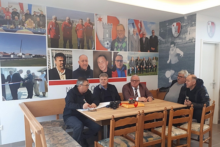 Komisija Središta Rijeka pregledala prostorije na renoviranom igralištu 