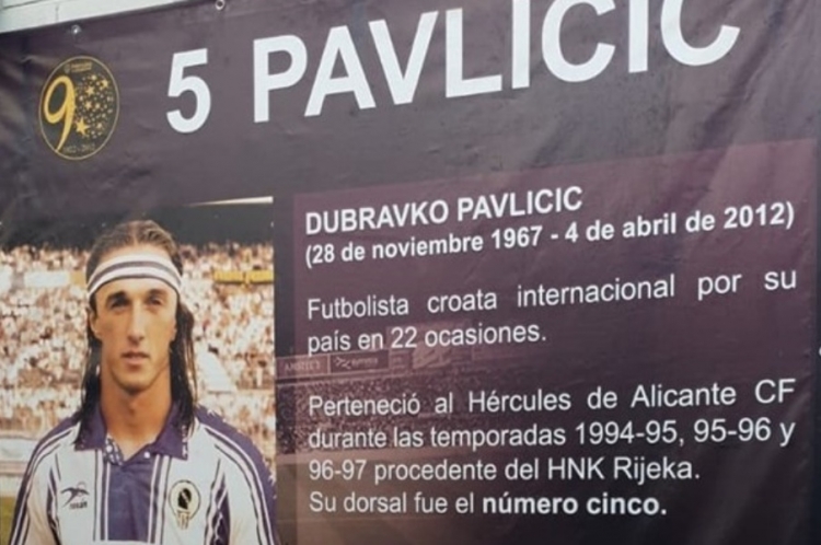 Dubravko Pavličić igrao za Hercules, Dinamo, Rijeku...