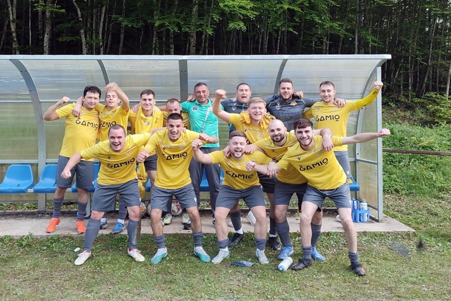 2. ŽNL: Nogometaši Starog grada Rijeka slavili u Skradu i potvrdili titulu prvaka